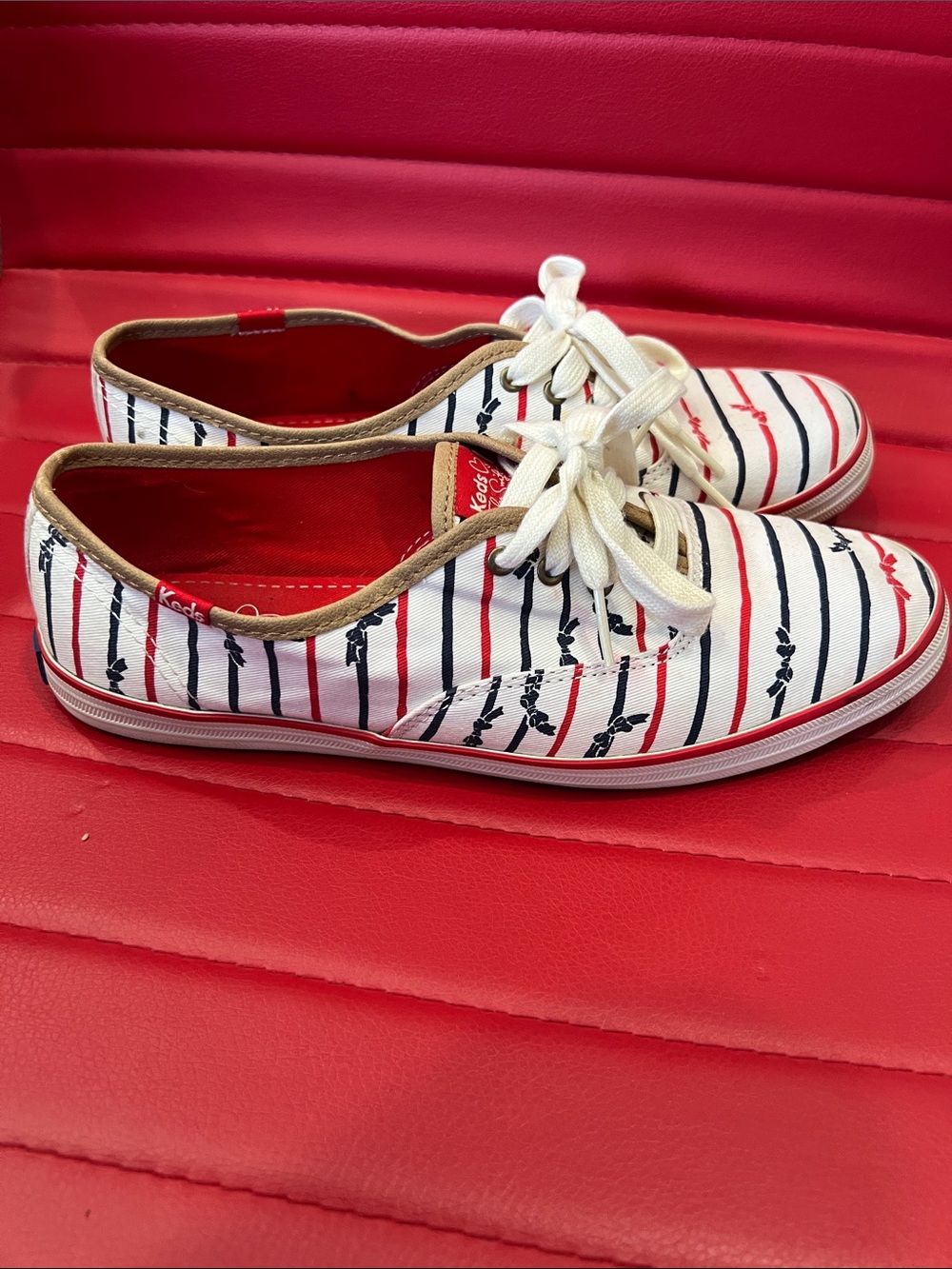 Keds ❤️’s Taylor Swift Bow Keds